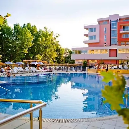 Lägenhetshotell RIO Grande Hotel Slăntjev Brjag